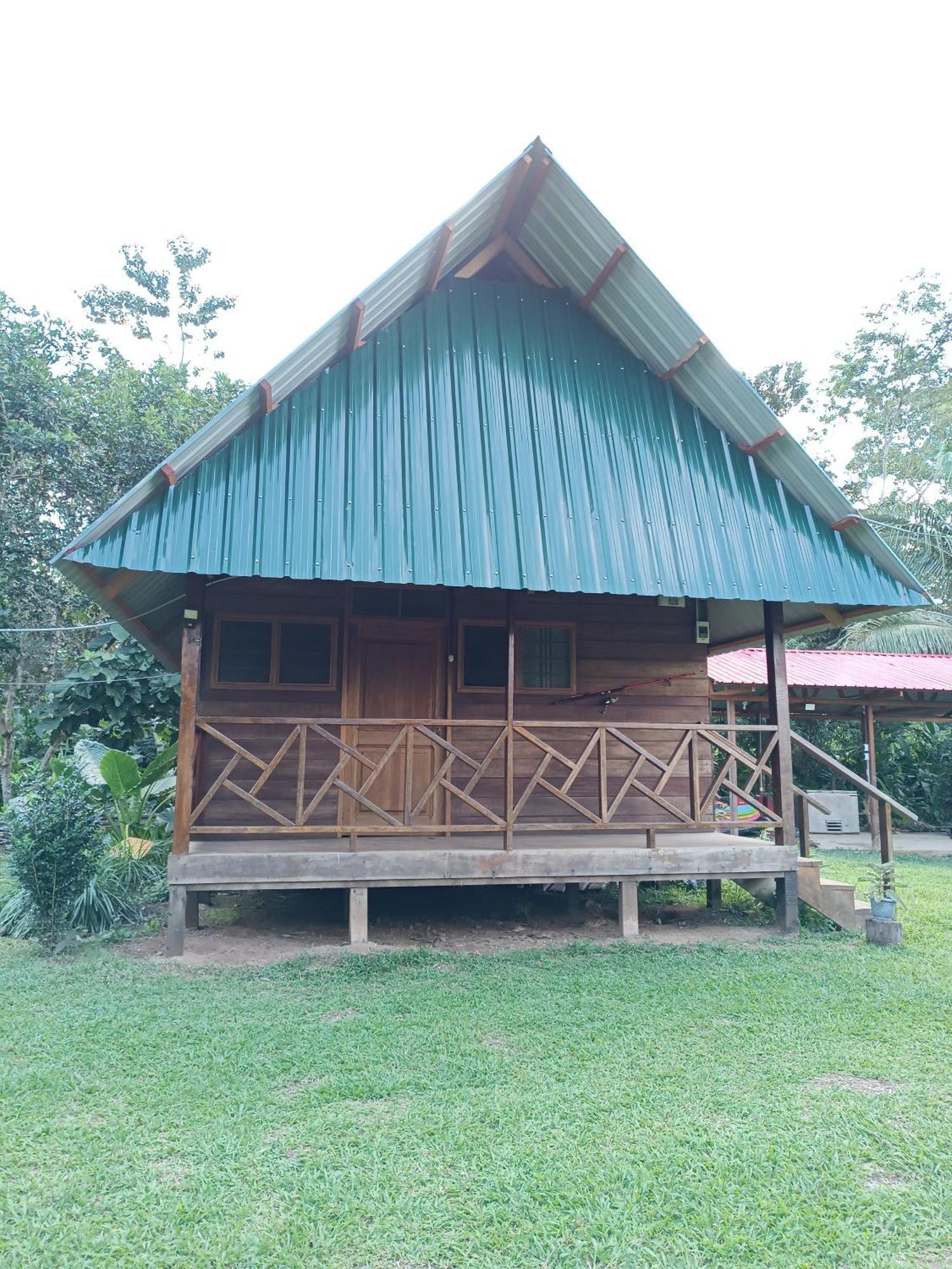 Quirquincho House Lodge Puerto Maldonado Bagian luar foto